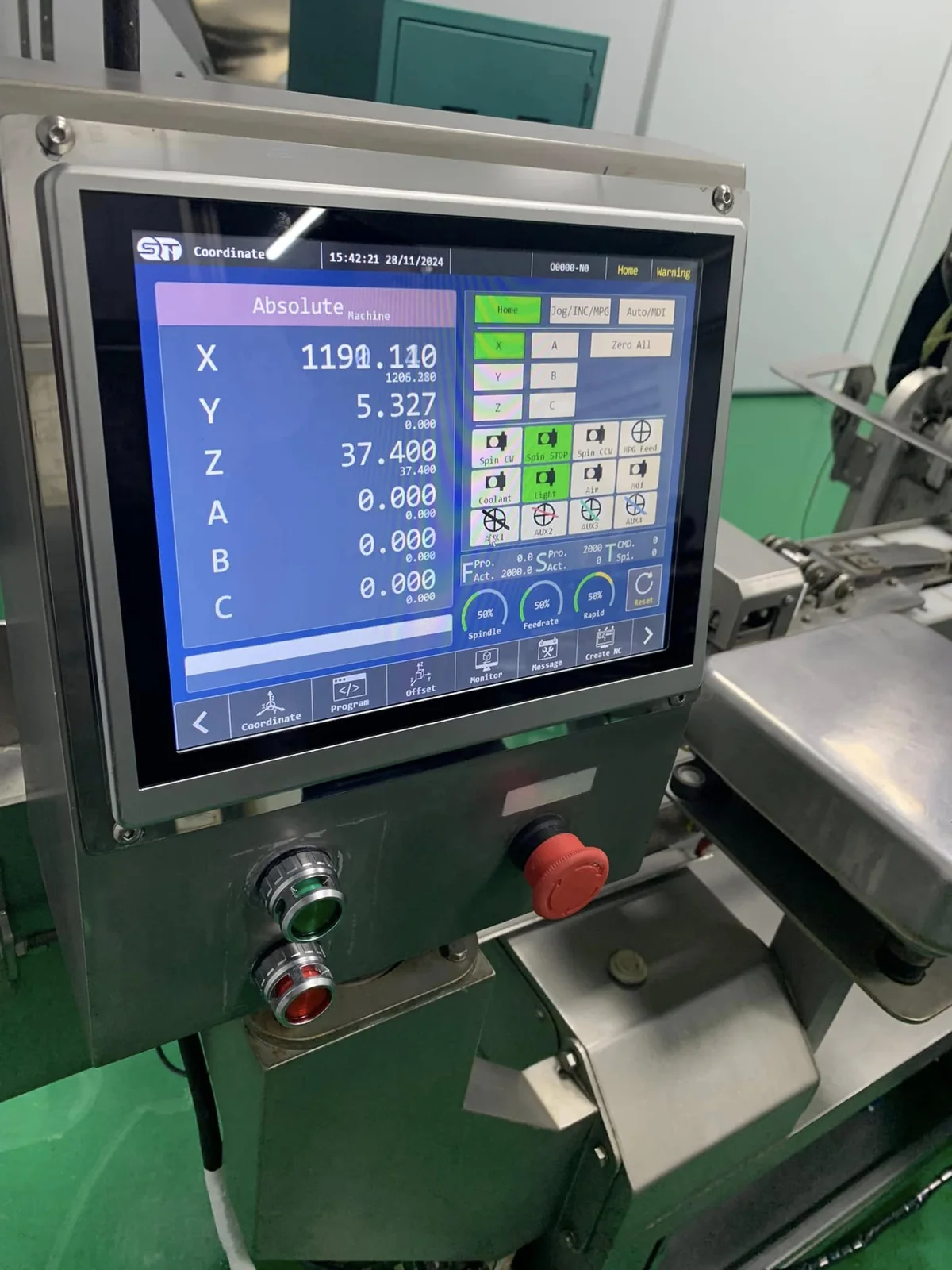Ứng dụng thực tế Bộ điều khiển 6 trục F10T (Touch) trên máy CNC